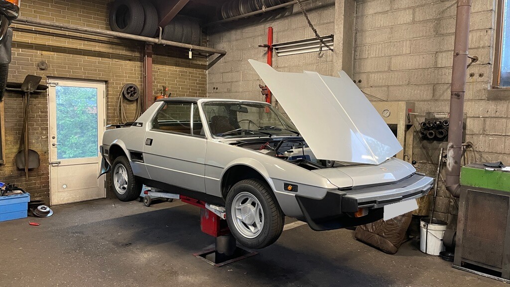 Fiat X1/9